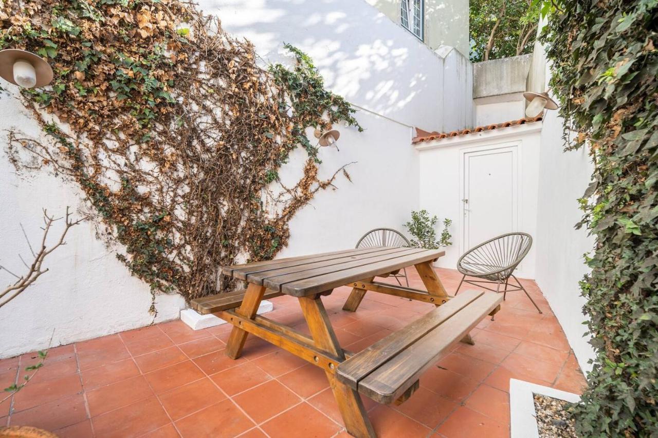 Combro By Patio 25 Apartment Lisabona Exterior foto