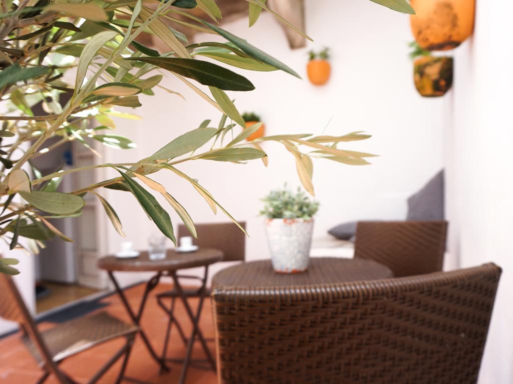 Combro By Patio 25 Apartment Lisabona Exterior foto